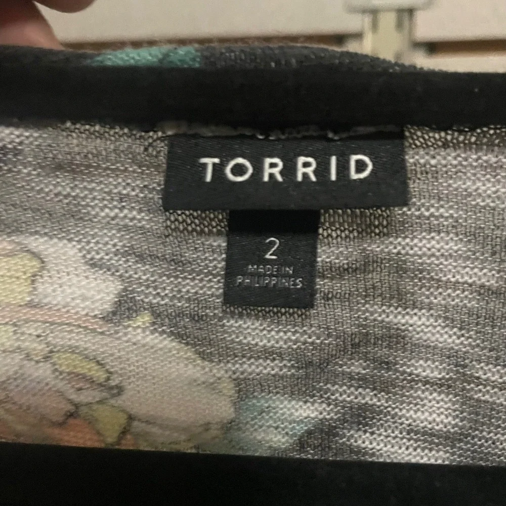 Torrid Black Floral Kimono Cardigan Size 2 Lightweight Open Front Plus size XXL‎ - Picture 2 of 6
